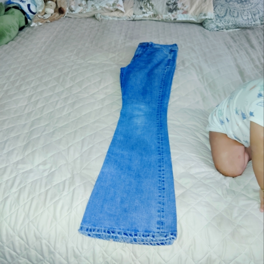 Ana jeans,4 high rise flare